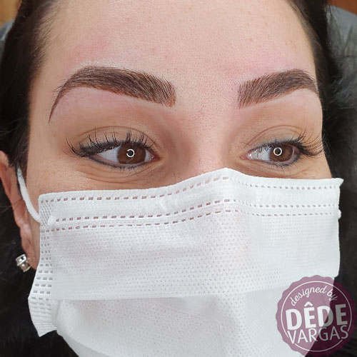 Dêde Vargas - Design de Sobrancelhas - Micropigmentação
