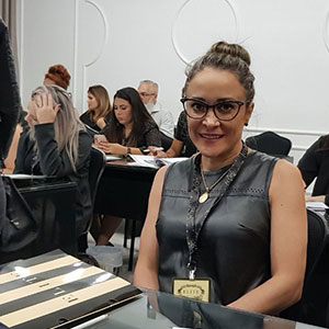 Dêde Vargas - Design de Sobrancelhas - Formações